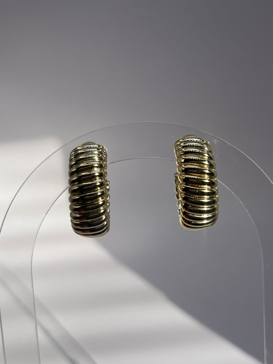 Ribbed Hoops Medium