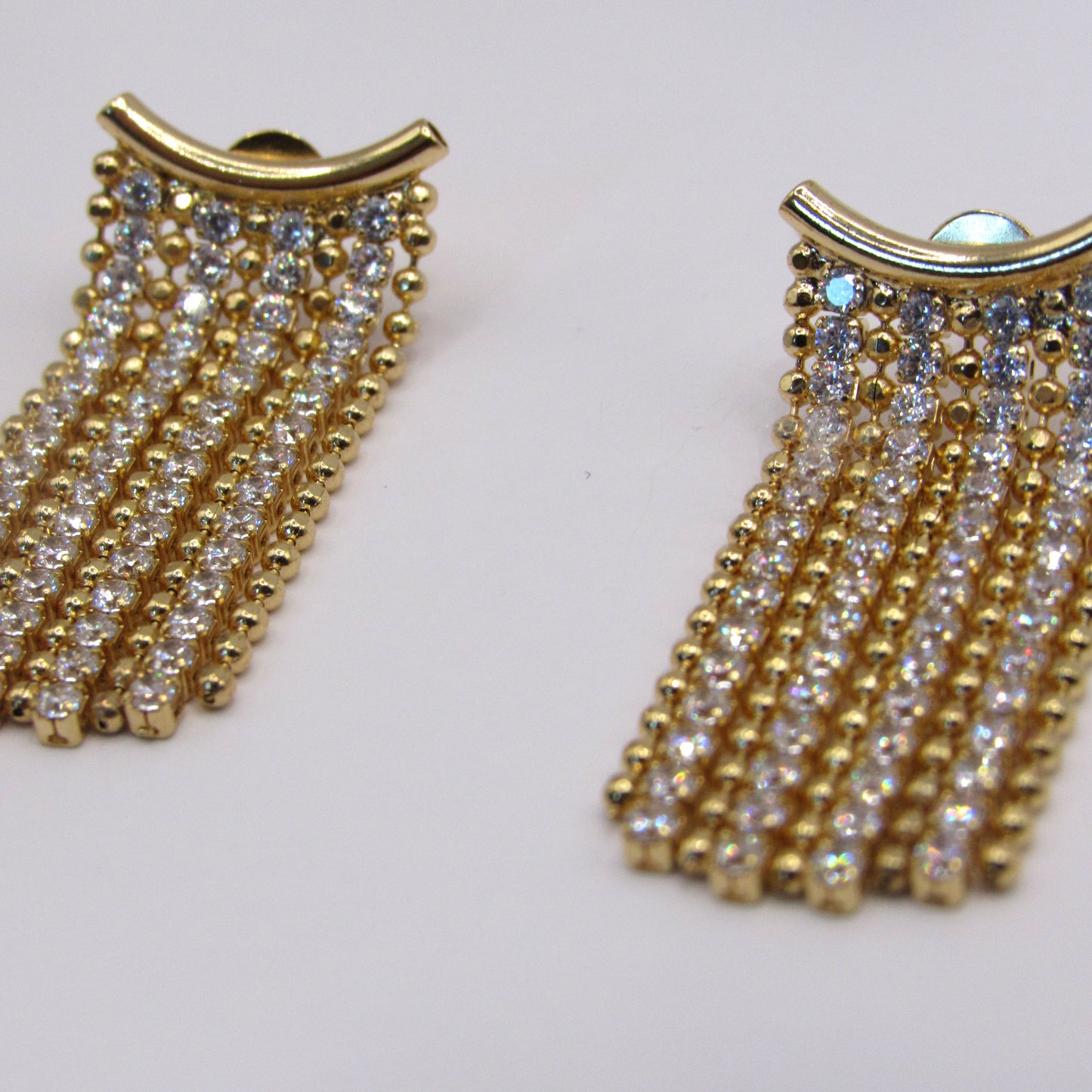 Curtain Studded Earrings - Gold